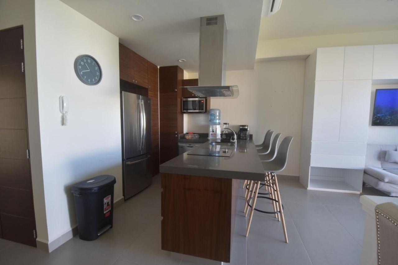 Modern Stylish Apt. Steps Away From The Beach Nuevo Vallarta Exterior photo