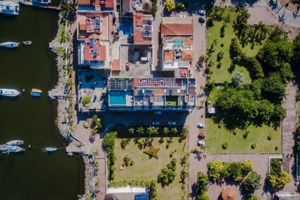 Modern Stylish Apt. Steps Away From The Beach Nuevo Vallarta Exterior photo